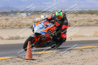 media/Dec-17-2022-SoCal Trackdays (Sat) [[224abd9271]]/Turn 9 Inside (1pm)/